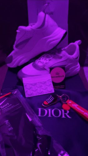 Click to view full screen Dior B22 Violet Cream White photo review
