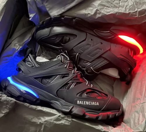 Click to view full screen Balenciaga 3.0 Track Led Black photo review